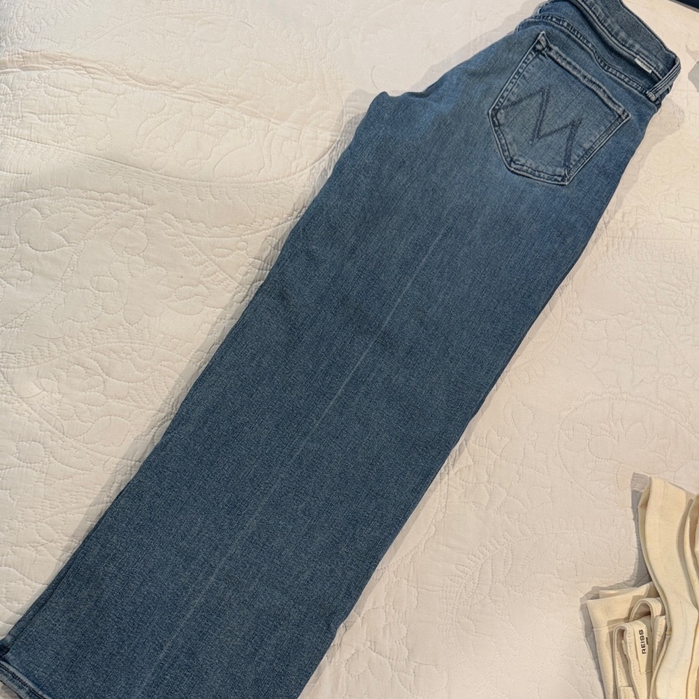 MOTHER Blue Straight-Leg Denim Jeans with Back Pocket 'M' Stitch - Picture 2 of 6
